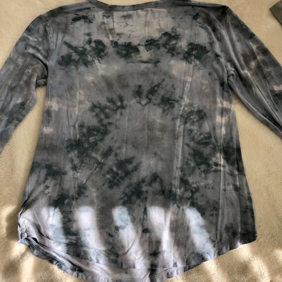 AE Soft & Sexy Tee - XS - Picture 3 of 4